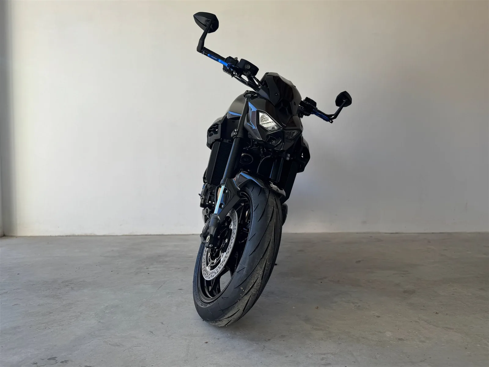 Kawasaki Z900 BLACK/BLUE UMBAU MODELL 2026