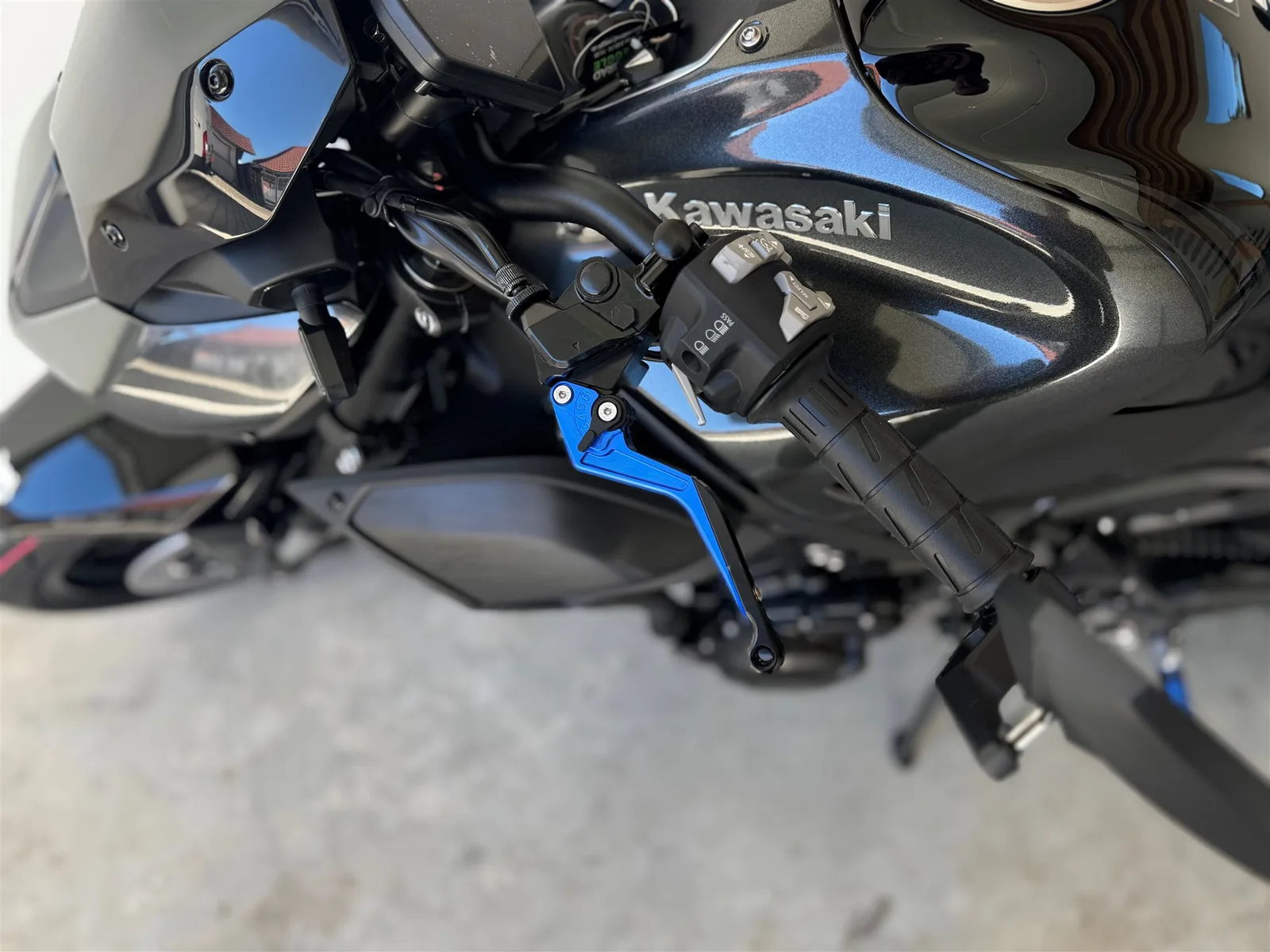 Kawasaki Z900 BLACK/BLUE UMBAU MODELL 2026