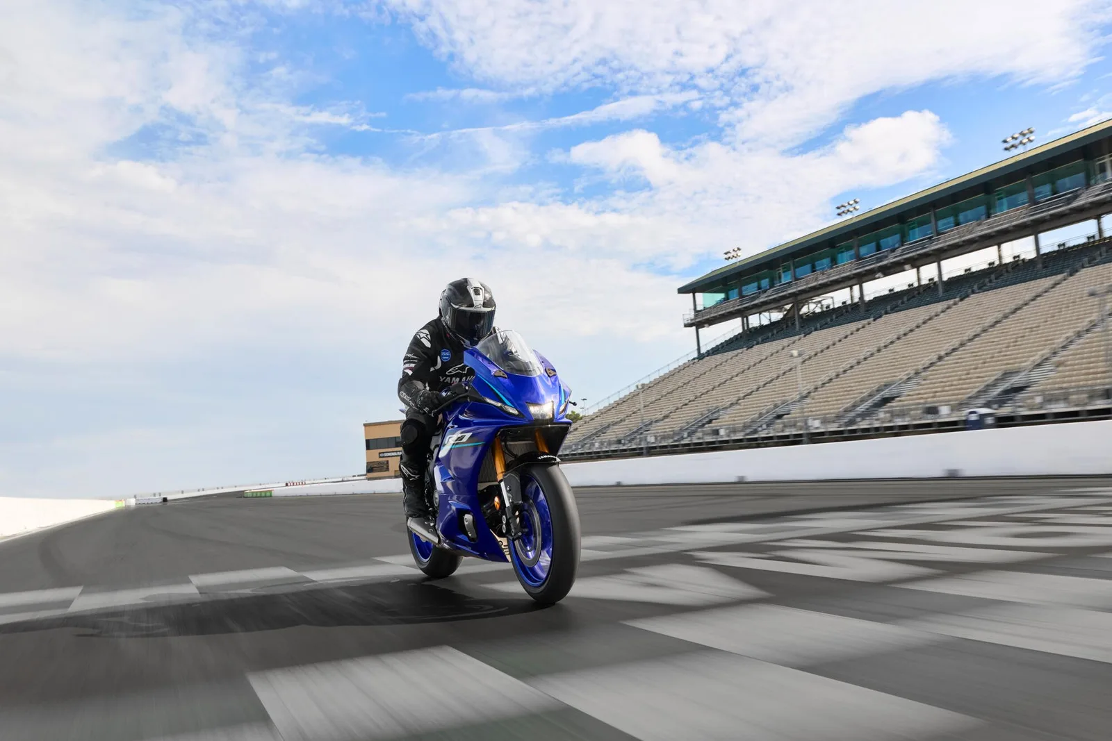 Yamaha R7, MY 2026 - Icon Blue