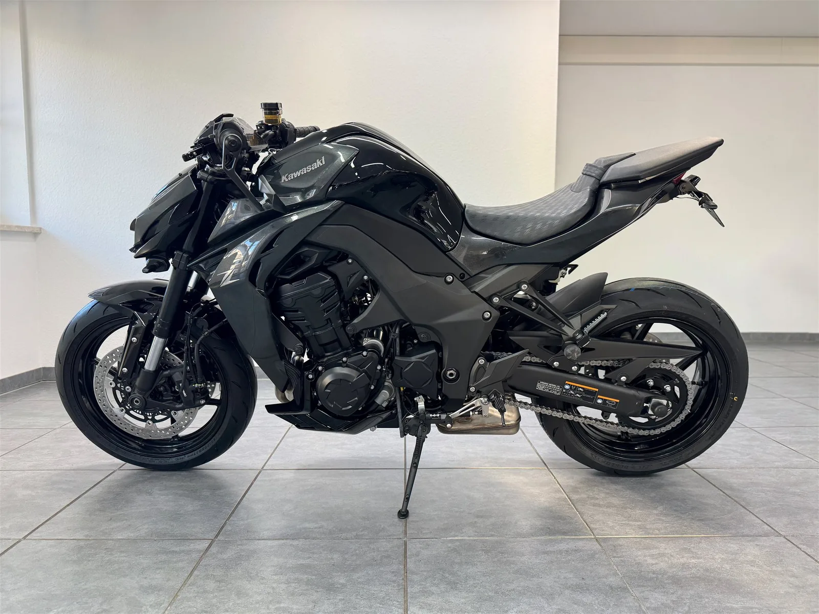 Kawasaki Z1100 FULL BLACK | NEU | MY26