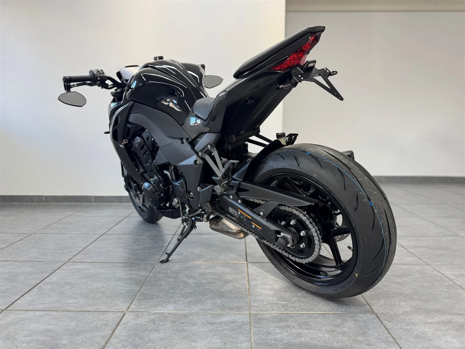 Kawasaki Z1100 FULL BLACK | NEU | MY26