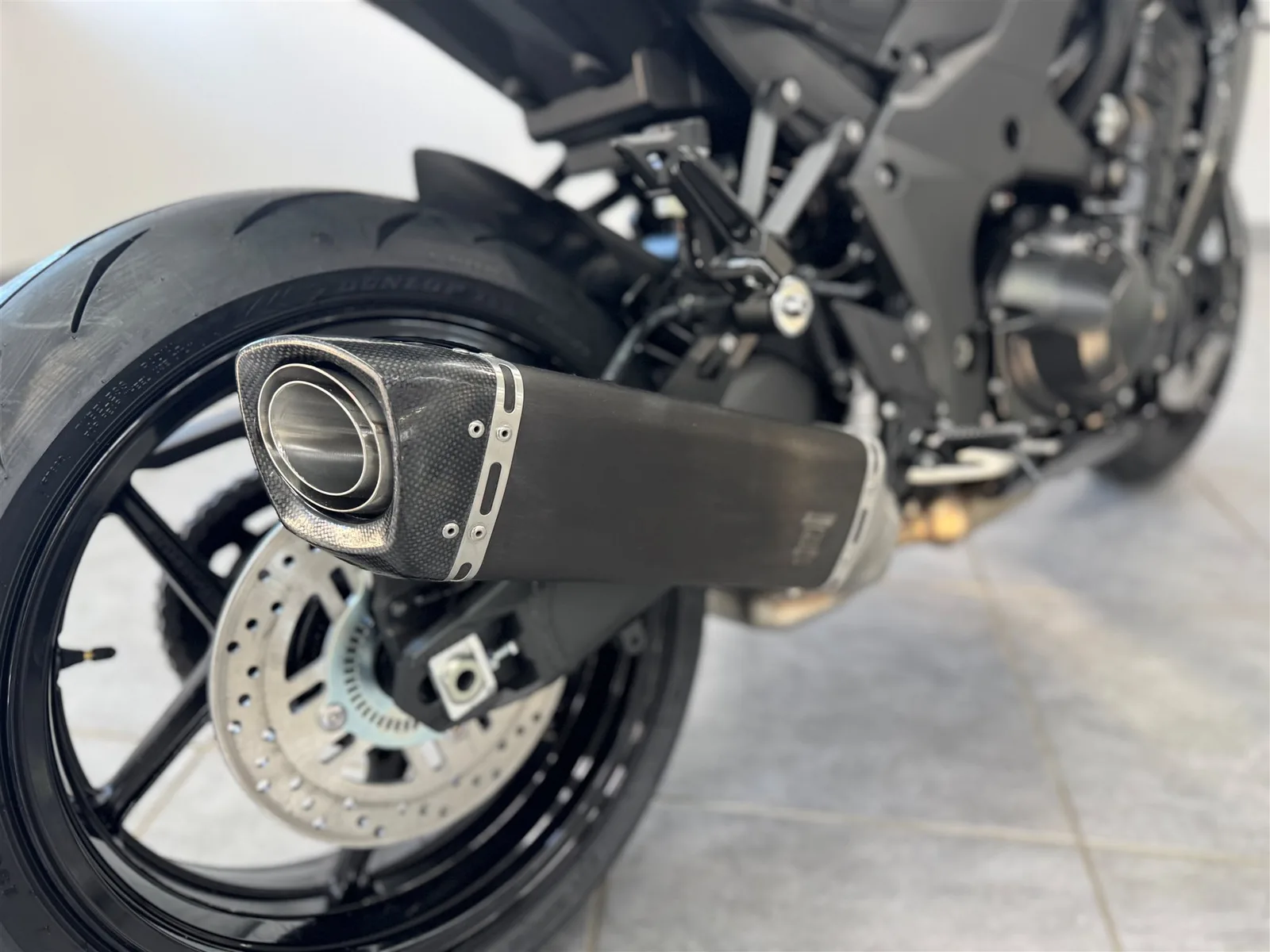 Kawasaki Z1100 FULL BLACK | NEU | MY26