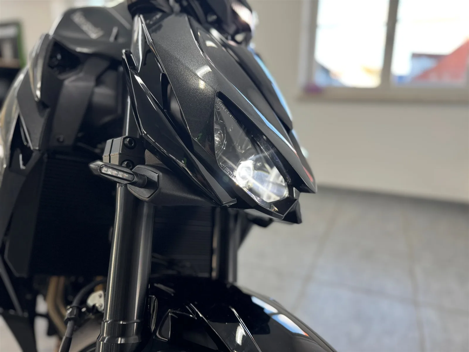Kawasaki Z1100 FULL BLACK | NEU | MY26