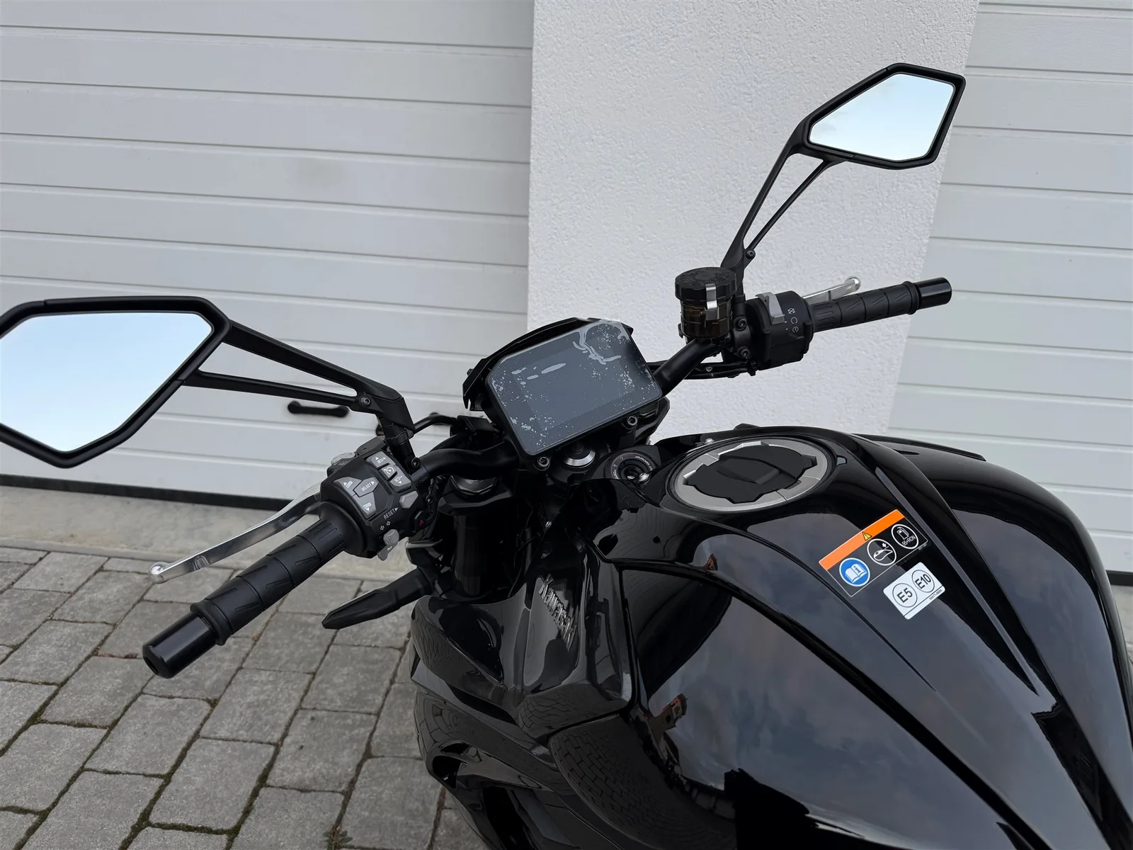 Kawasaki Z1100 | NEU | MODELL 2026