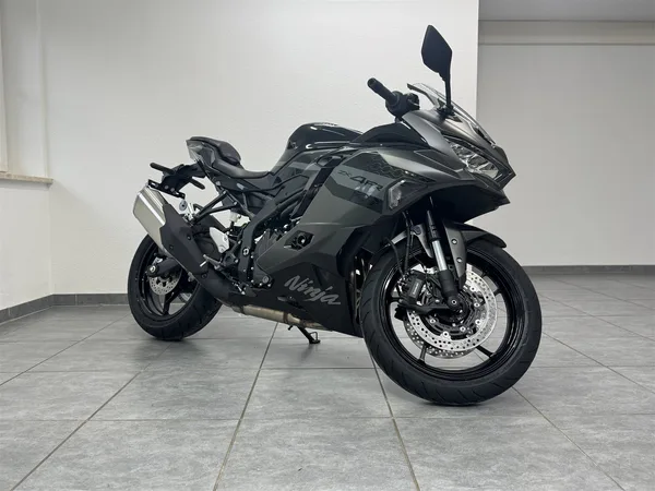 Kawasaki Ninja ZX-4RR Modell 2026