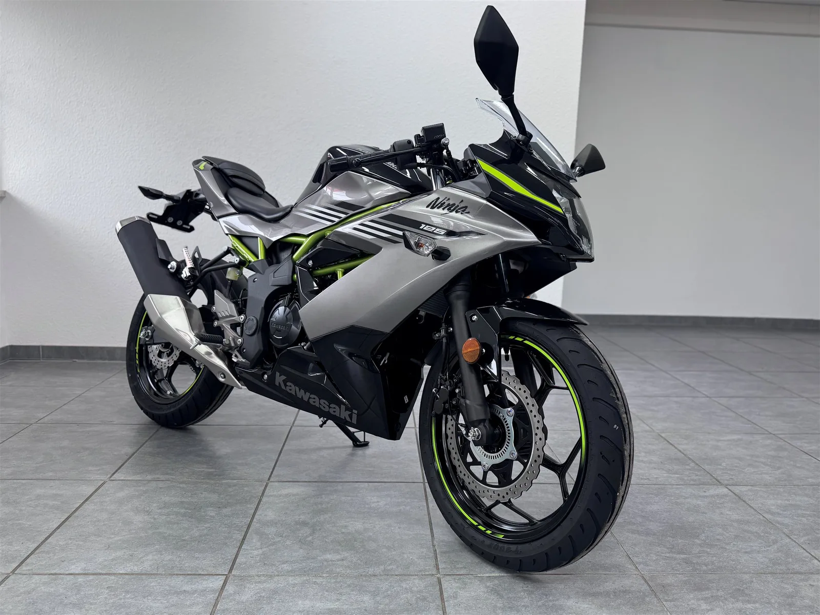 Kawasaki Ninja 125 Modell 2026 | StarterBonus Aktionspreis