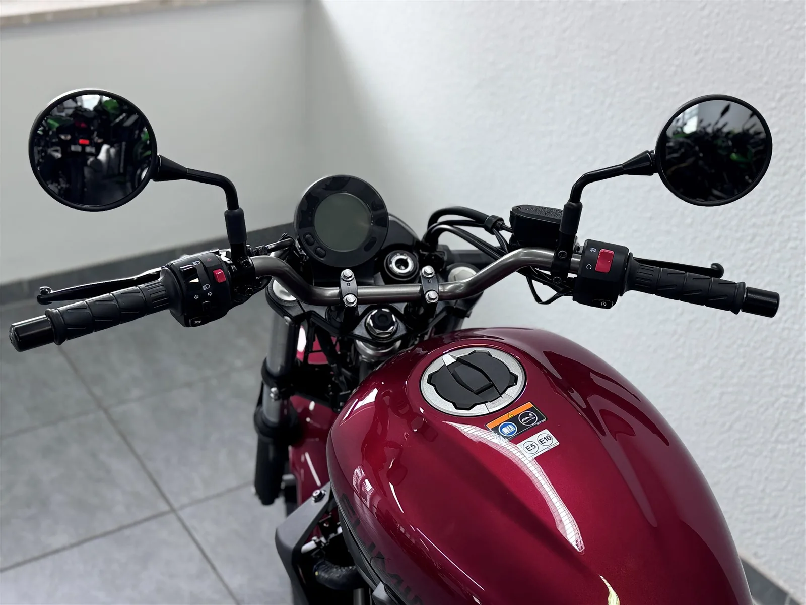 Kawasaki Eliminator 500 NEU / Modell 2026