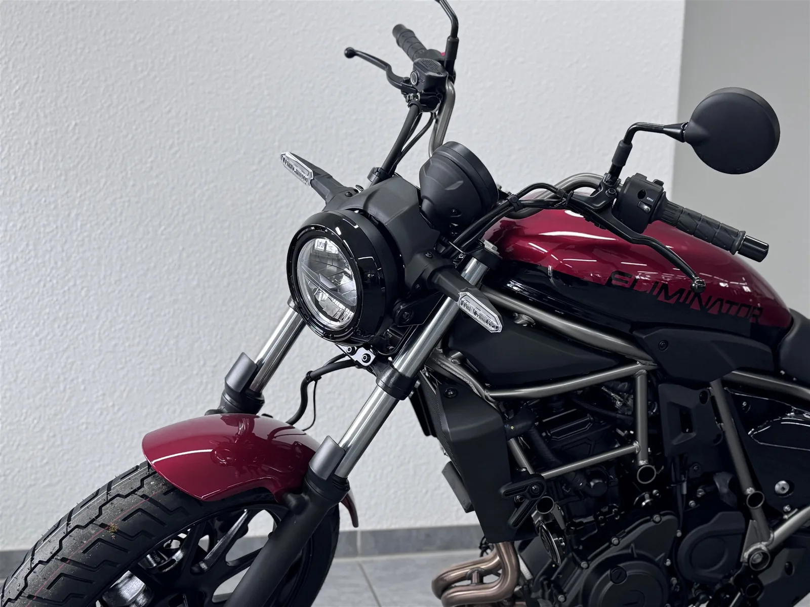 Kawasaki Eliminator 500 NEU / Modell 2026