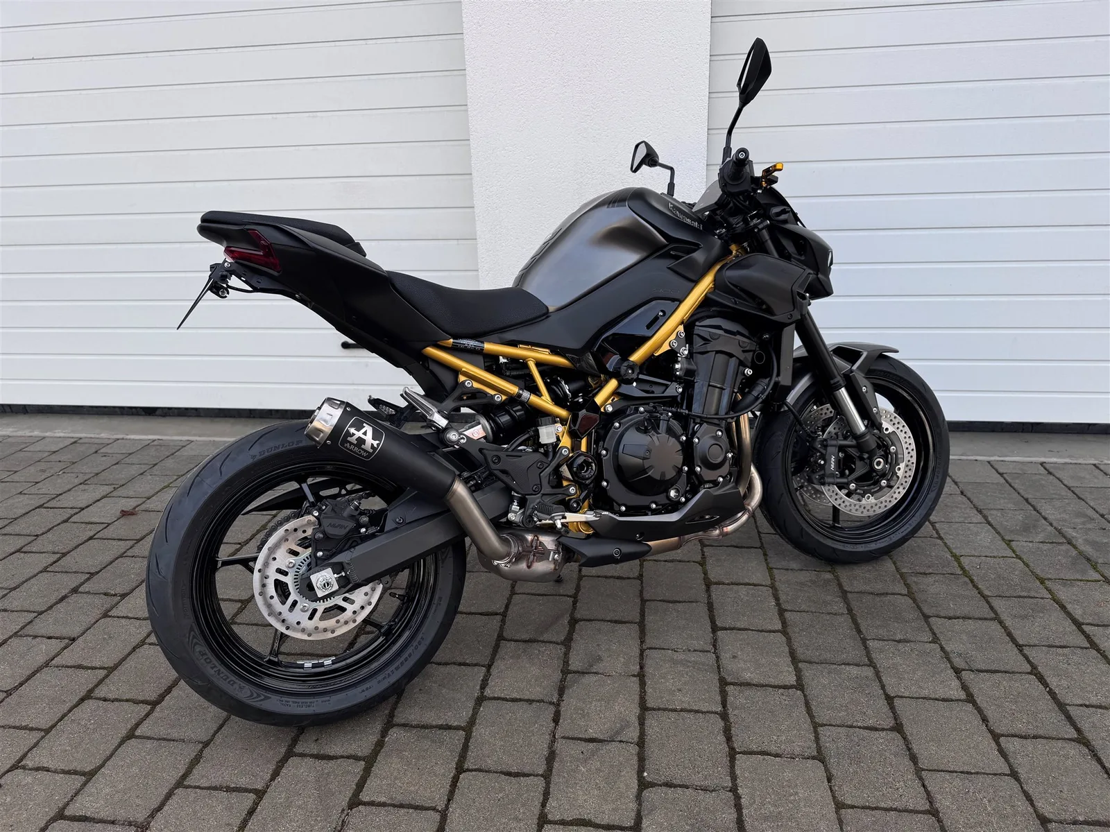 Kawasaki Z900 Gold mit Umbau | Modell 2026