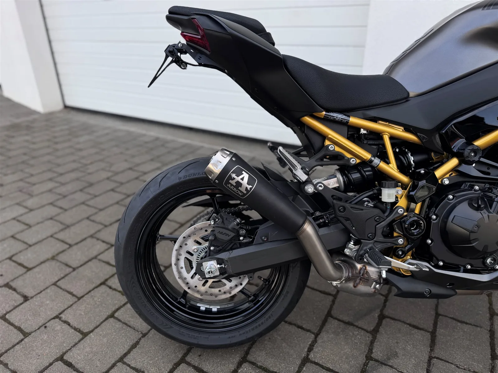 Kawasaki Z900 Gold mit Umbau | Modell 2026