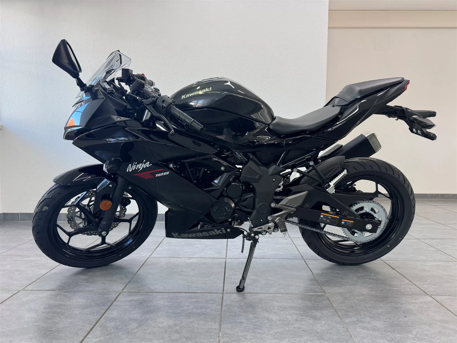 Kawasaki Ninja 125 Modell 2026 | Starter Bonus Aktionspreis