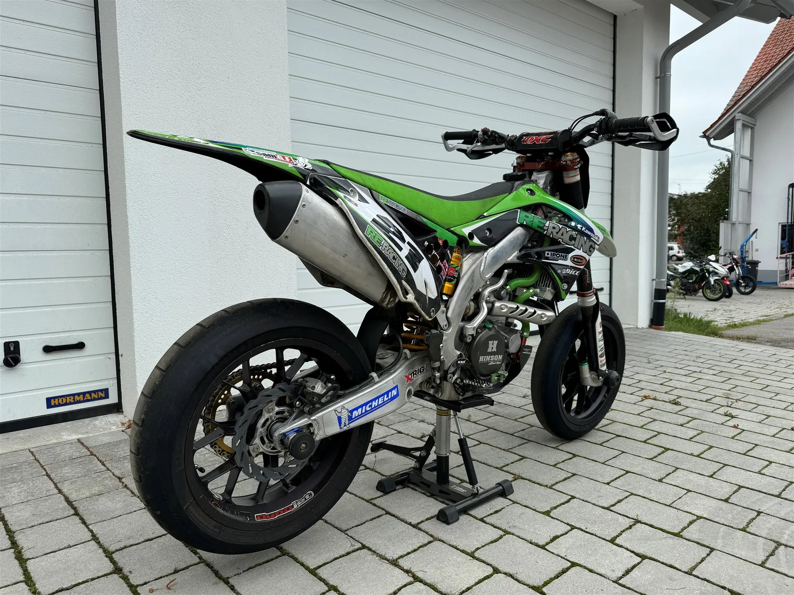 Kawasaki KX450F SUPERMOTO | Öhlins, Schwinge, XTRIG, u.v.m.