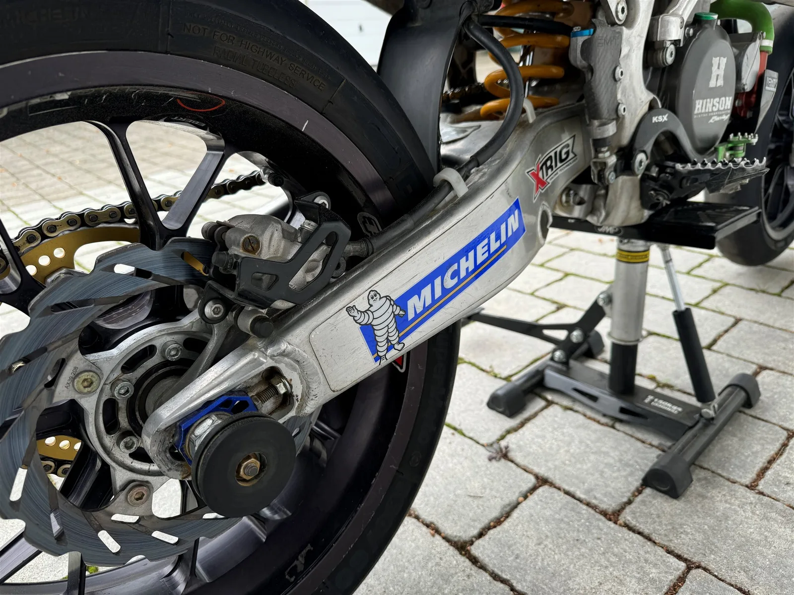 Kawasaki KX450F SUPERMOTO | Öhlins, Schwinge, XTRIG, u.v.m.