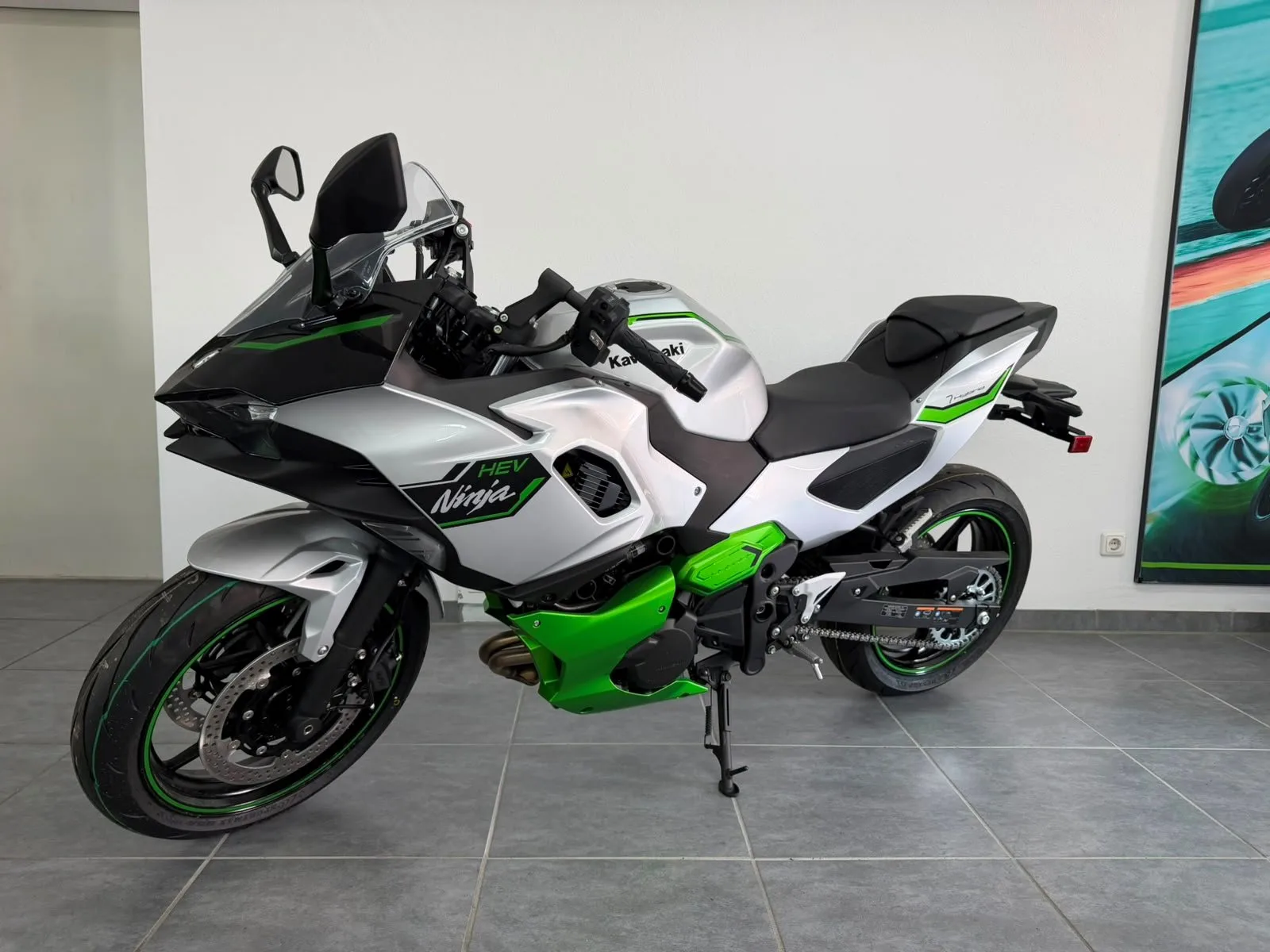 Kawasaki Ninja 7 Hybrid mit Tageszulassung 6/26 | 0 km