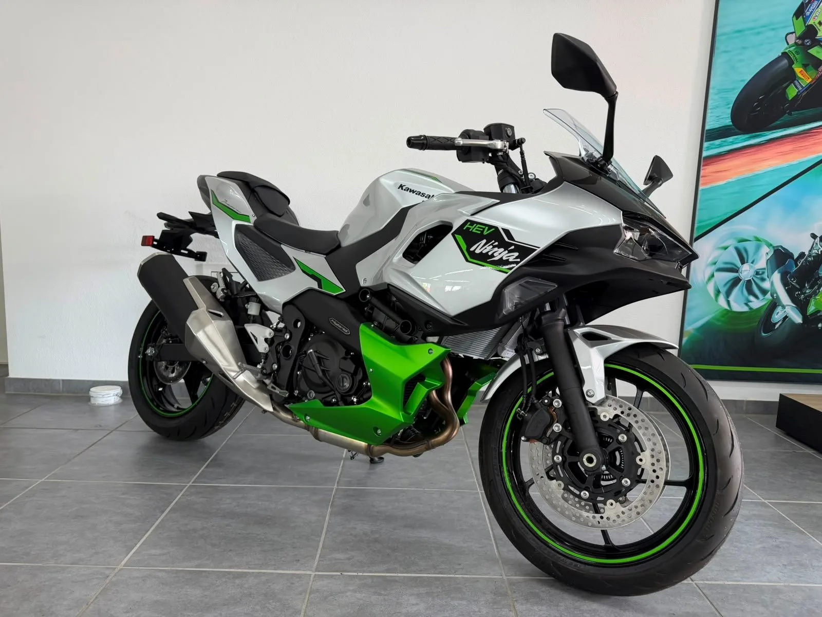 Kawasaki Ninja 7 Hybrid mit Tageszulassung 6/26 | 0 km