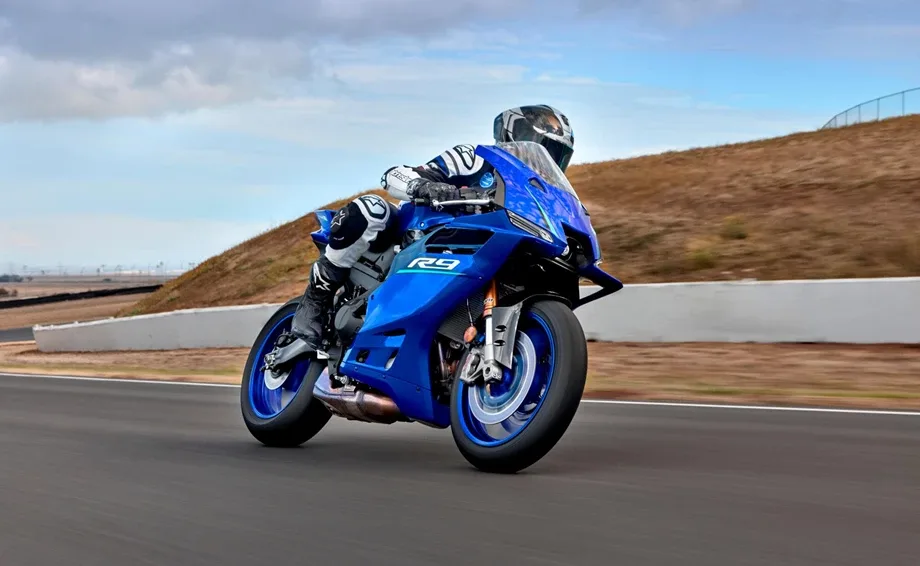 Yamaha R9, MY 2026 - Icon Blue
