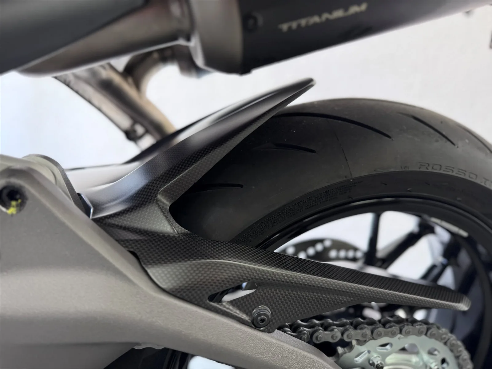 Ducati Panigale V2 S | mit Umbau | Termignoni, Carbon, etc.