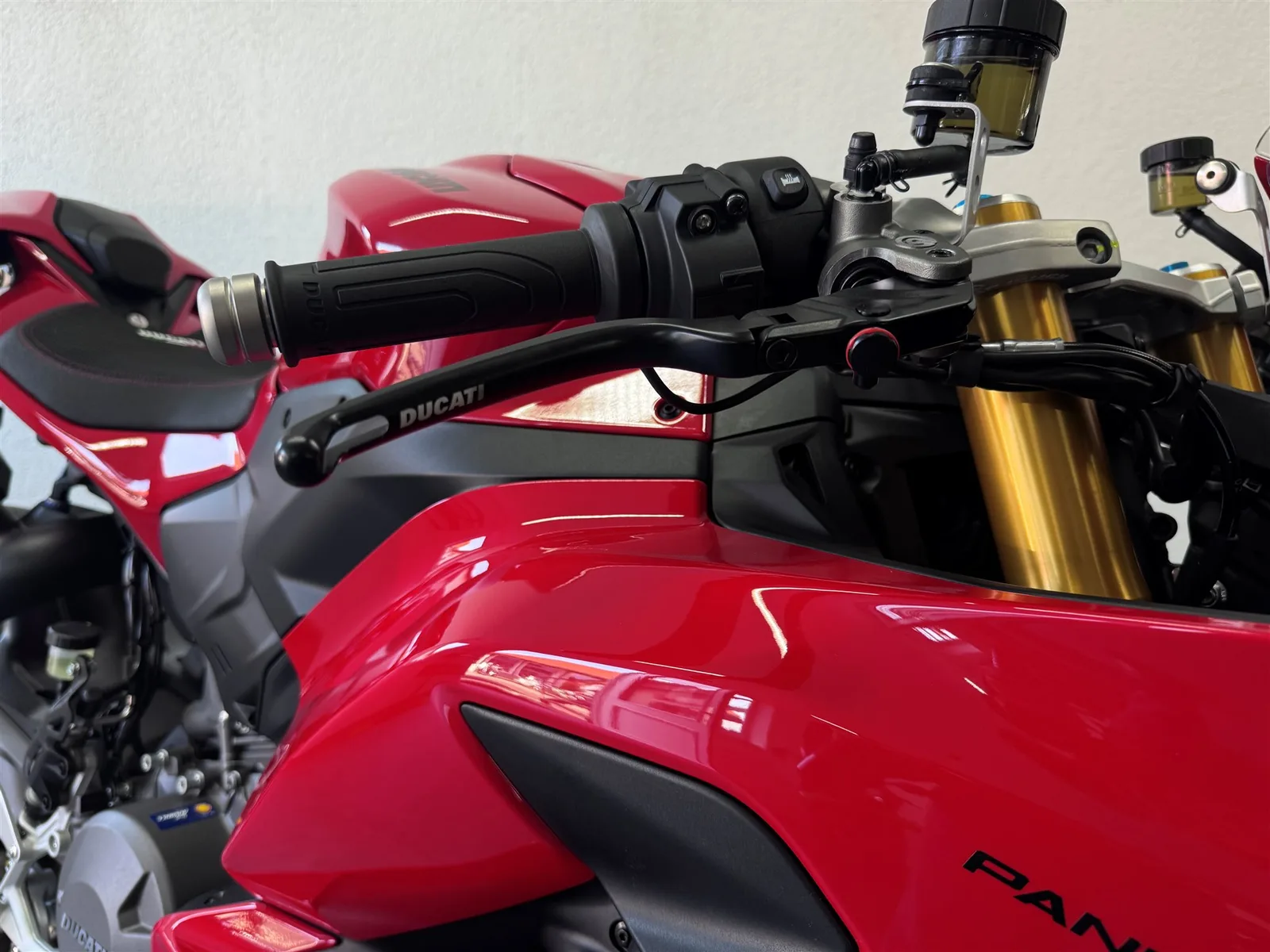 Ducati Panigale V2 S | mit Umbau | Termignoni, Carbon, etc.