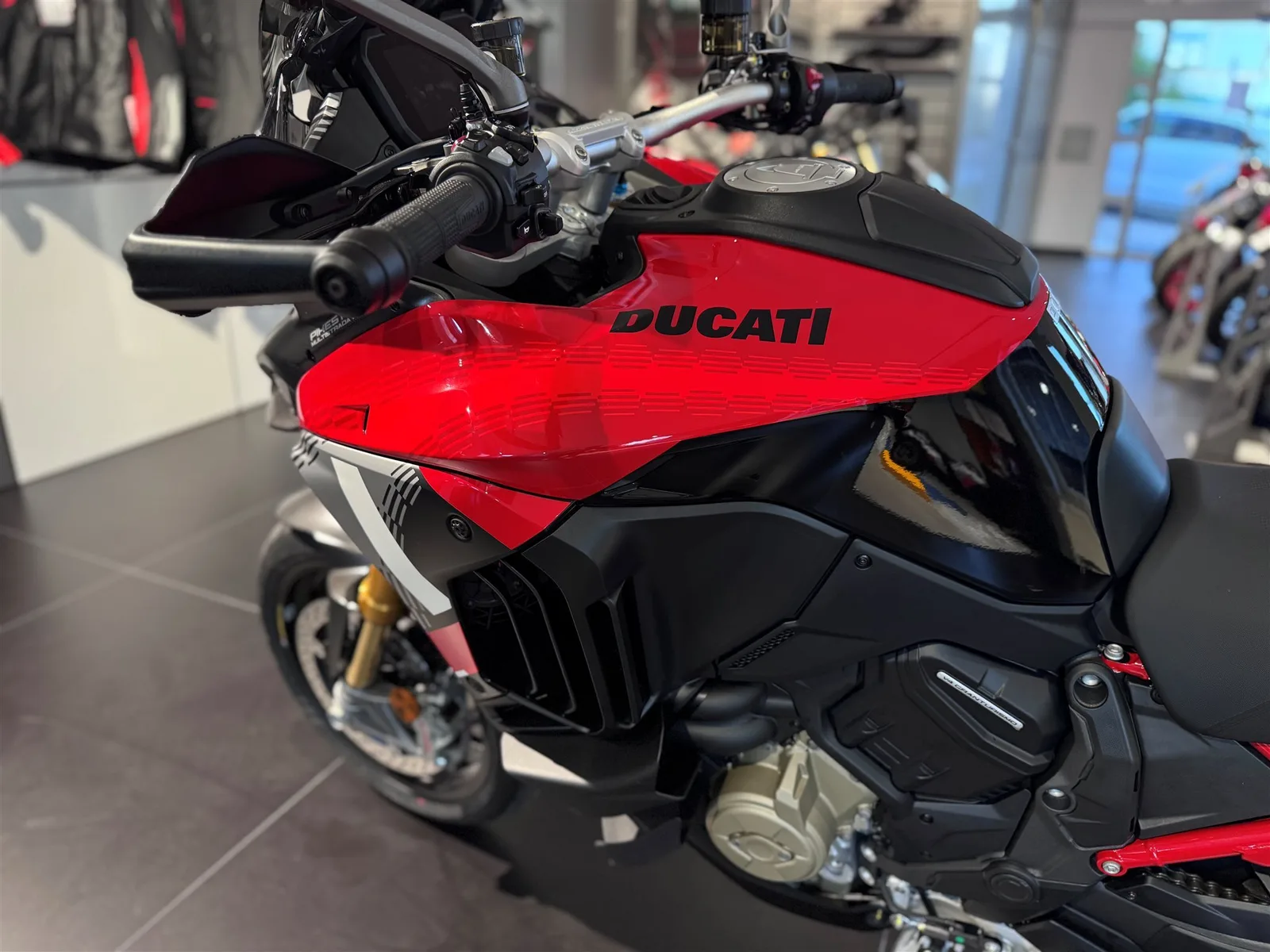 Ducati Multistrada V4 Pikes Peak | Modell 2026 | Garantie bis 5/2030