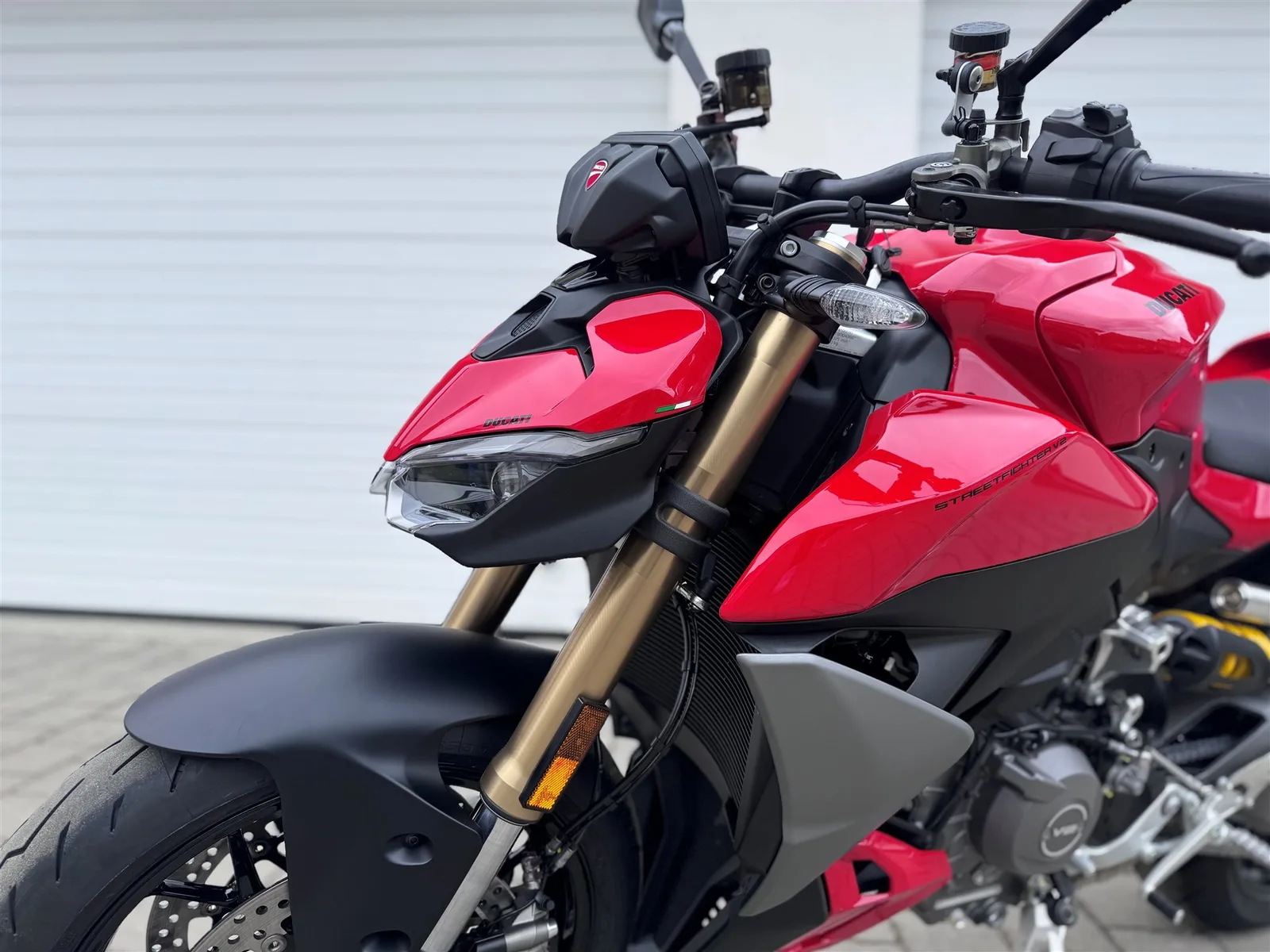 Ducati Streetfighter V2 | neuwertig | Modell 2026