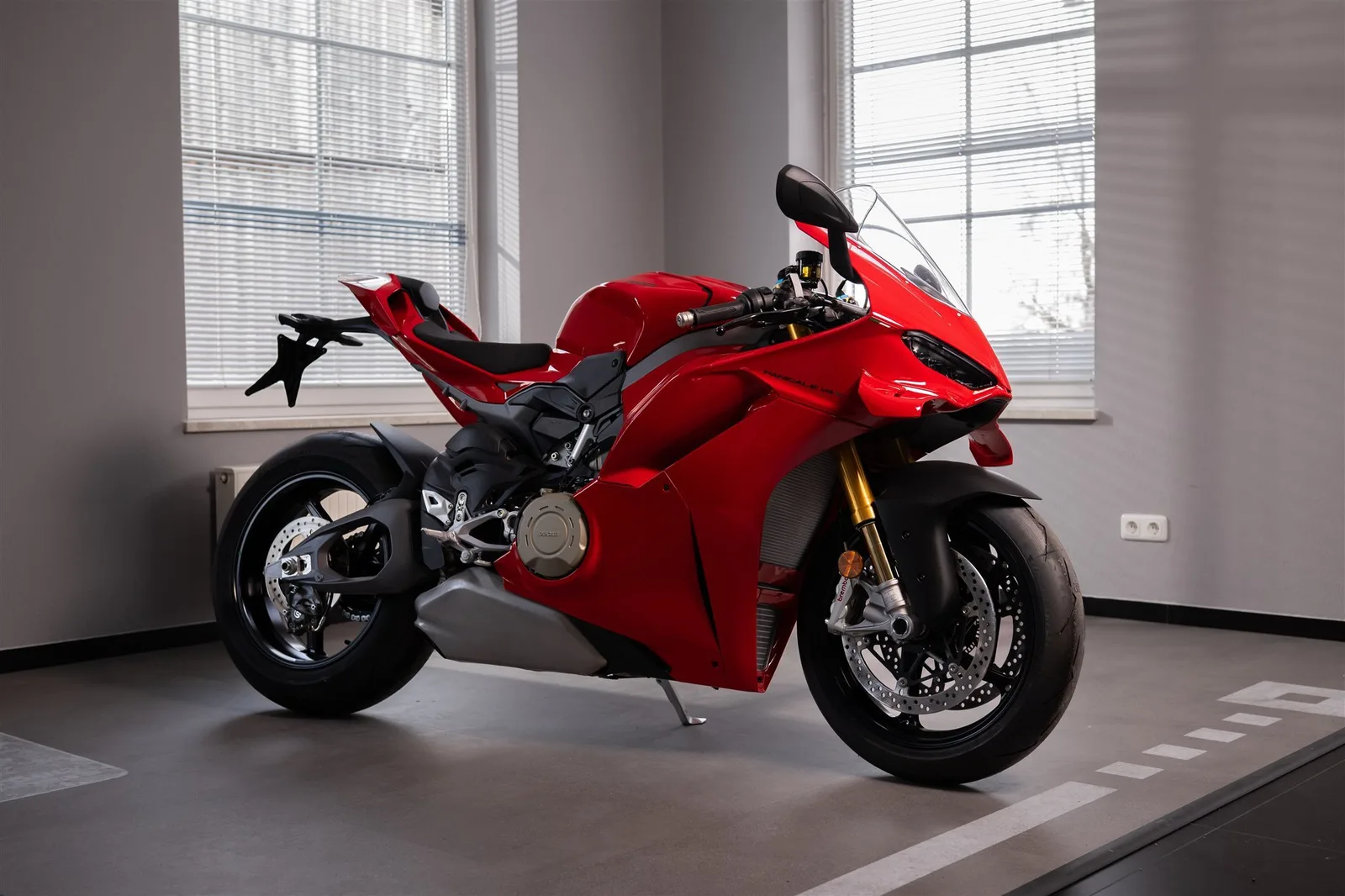 Ducati Panigale V4 S inkl. kurzes Heck, LED Lauflichtblinker | neuwertig