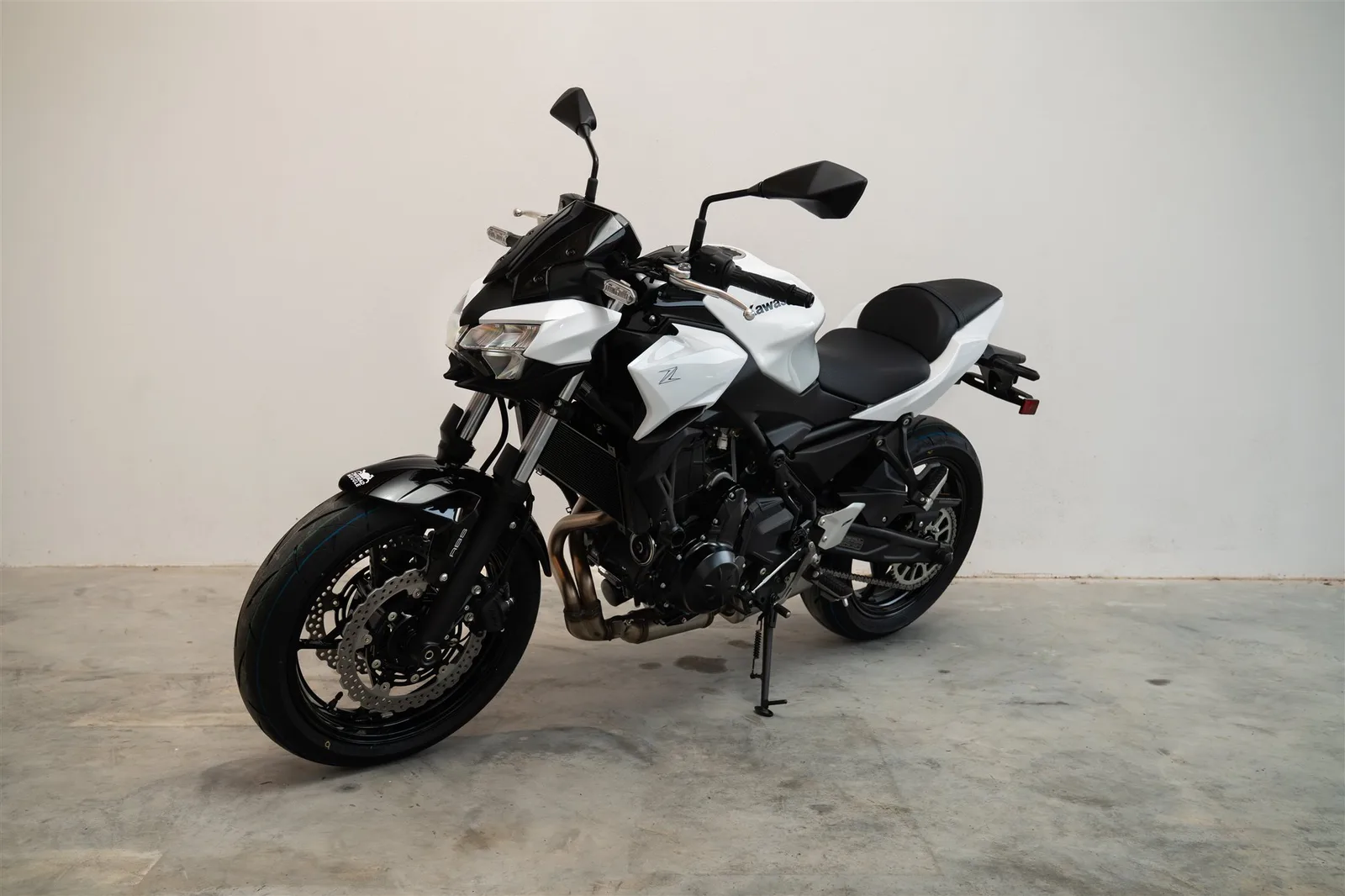 Kawasaki Z650 Modell 2026 | Weiß