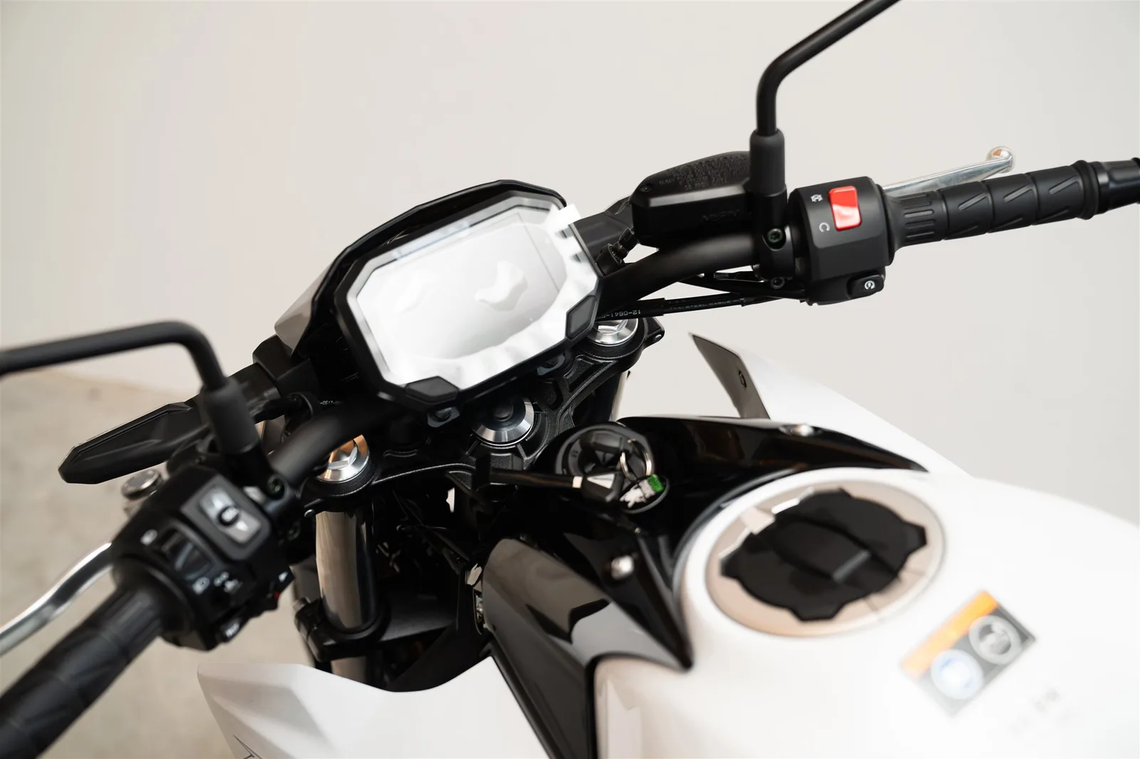 Kawasaki Z650 Modell 2026 | Weiß