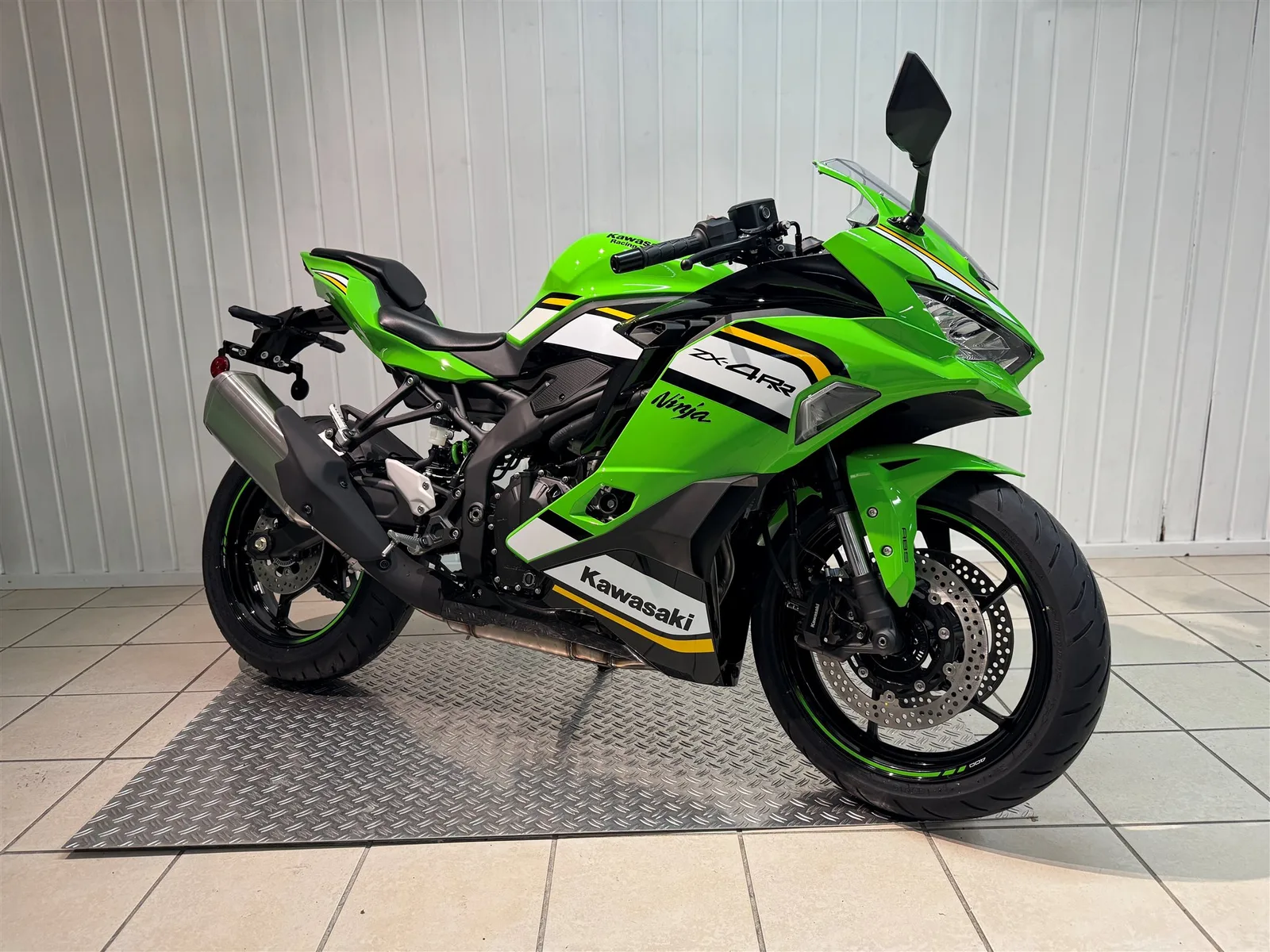 Kawasaki Ninja ZX-4RR neuwertig | Garantie bis 3/29 | A2 möglich