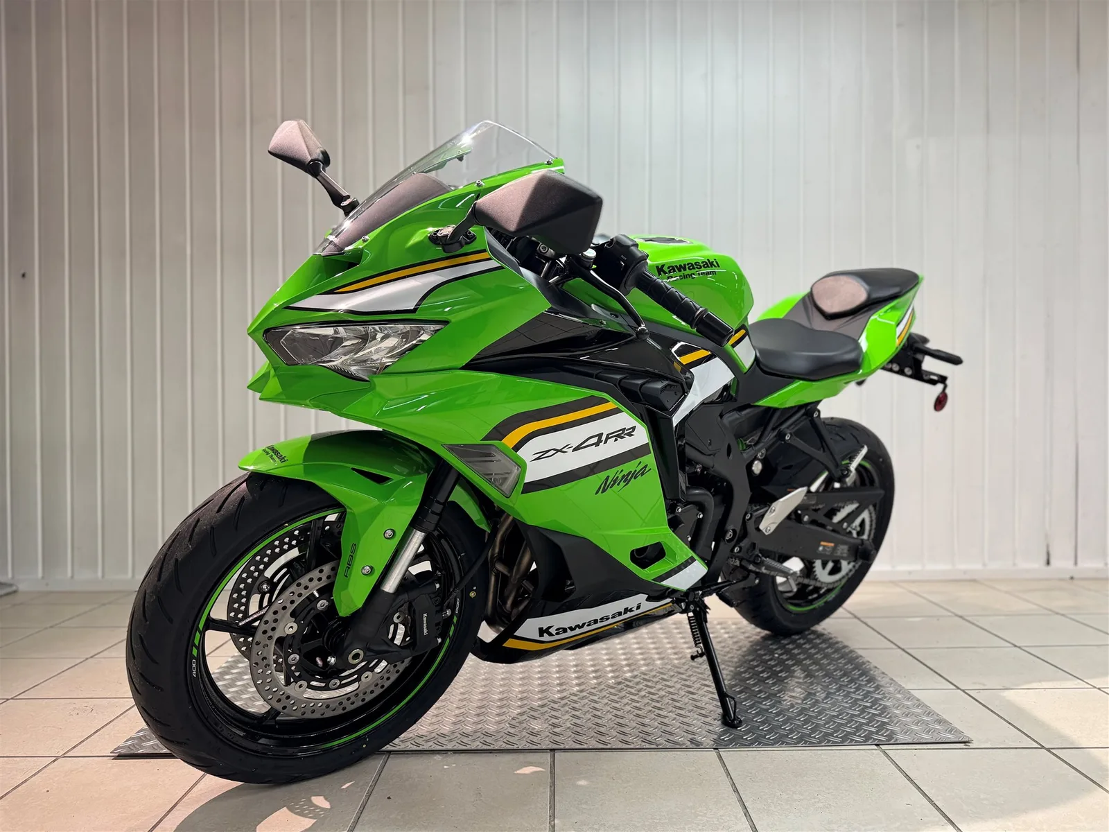 Kawasaki Ninja ZX-4RR neuwertig | Garantie bis 3/29 | A2 möglich