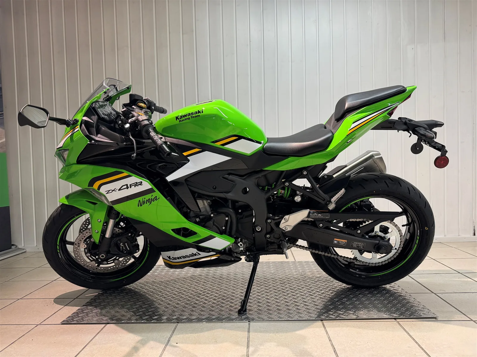 Kawasaki Ninja ZX-4RR neuwertig | Garantie bis 3/29 | A2 möglich