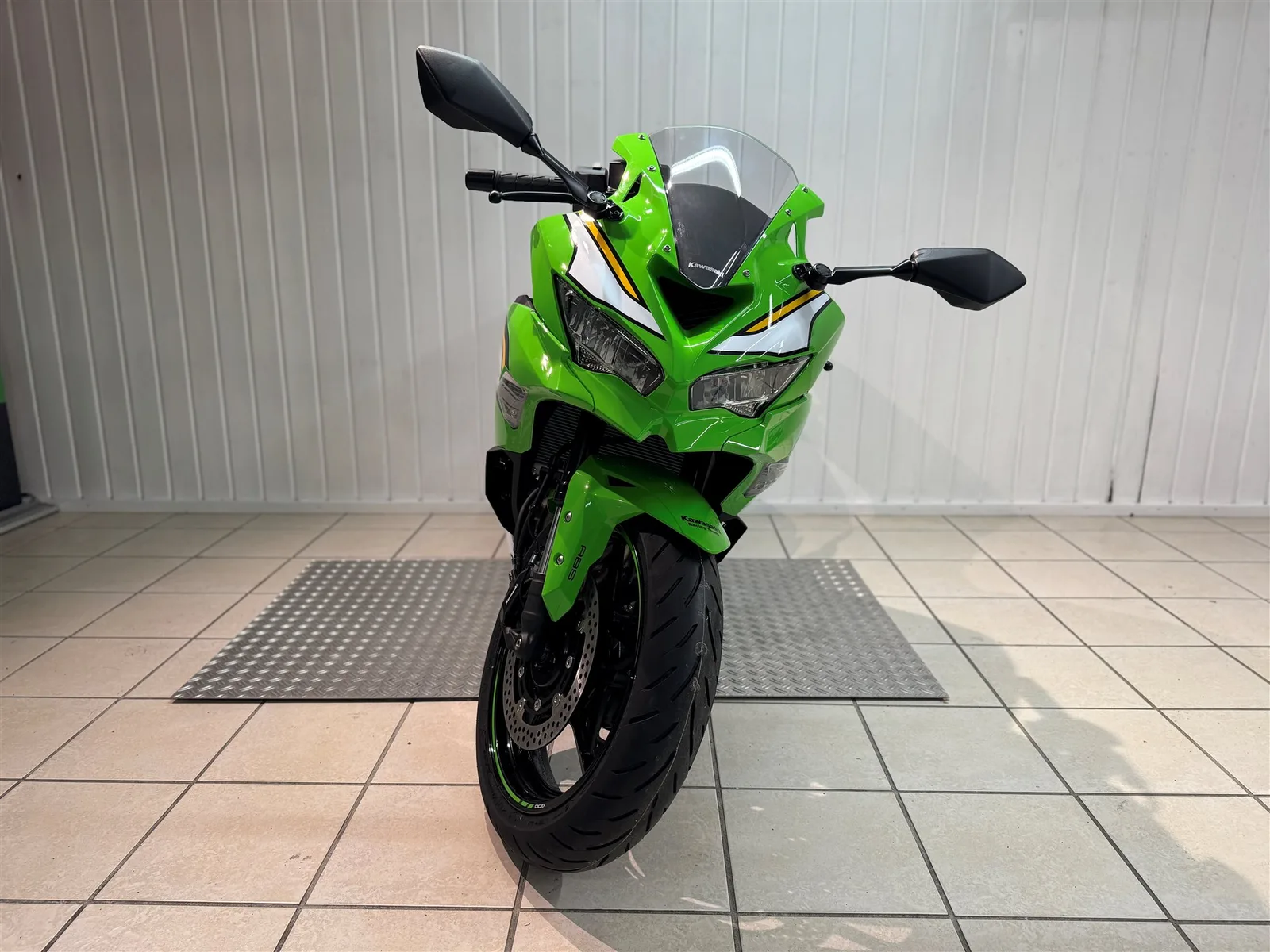 Kawasaki Ninja ZX-4RR neuwertig | Garantie bis 3/29 | A2 möglich