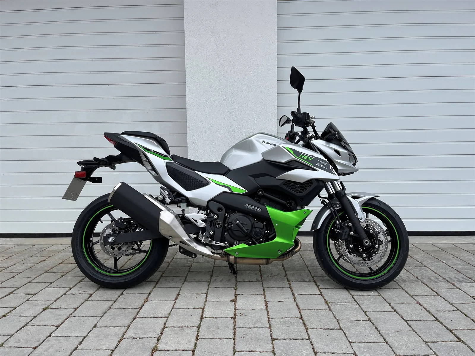 Kawasaki Z7 Hybrid mit Tageszulassung | Aktionspreis