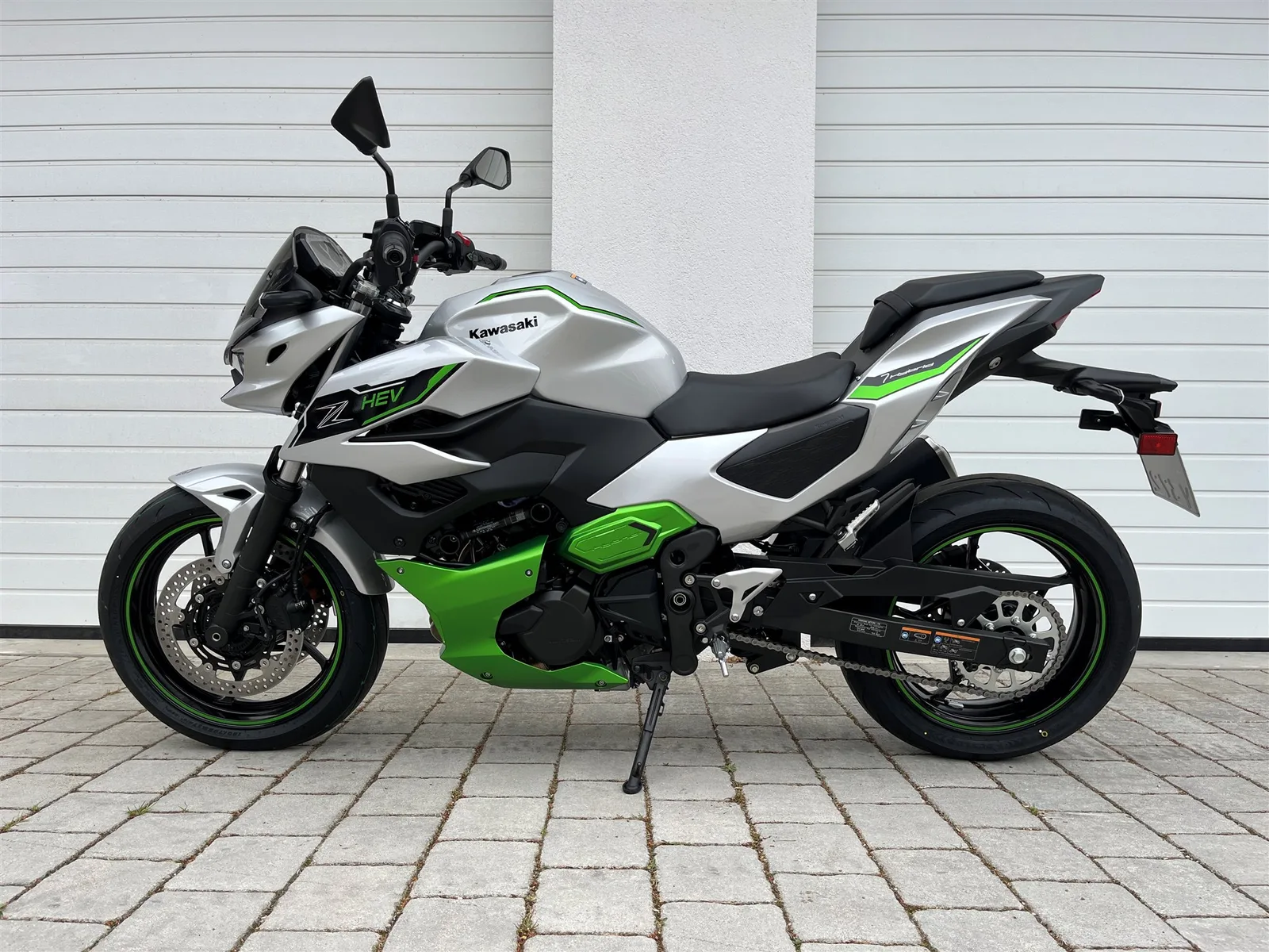 Kawasaki Z7 Hybrid mit Tageszulassung | Aktionspreis