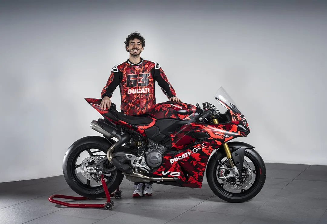 Ducati Panigale V2 FB63 / MM93 | Bagnaia od. Marquez Sonderedition