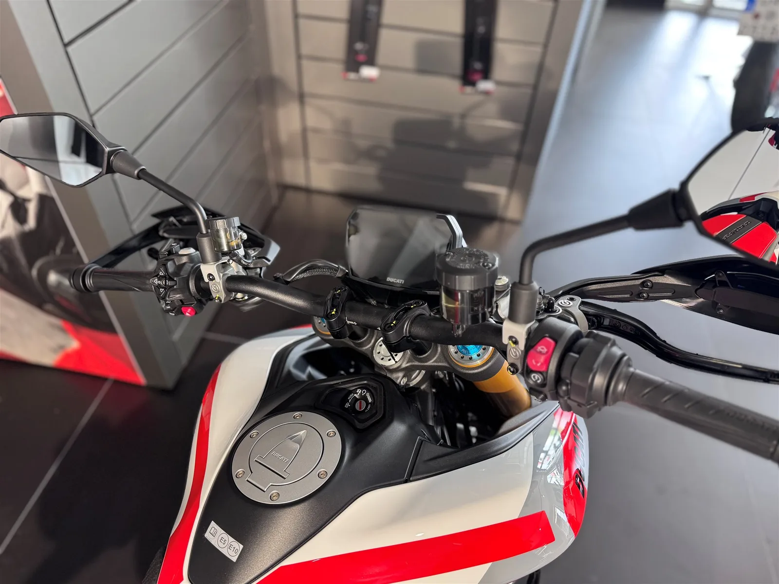 Ducati Hypermotard V2 SP Modell 2026