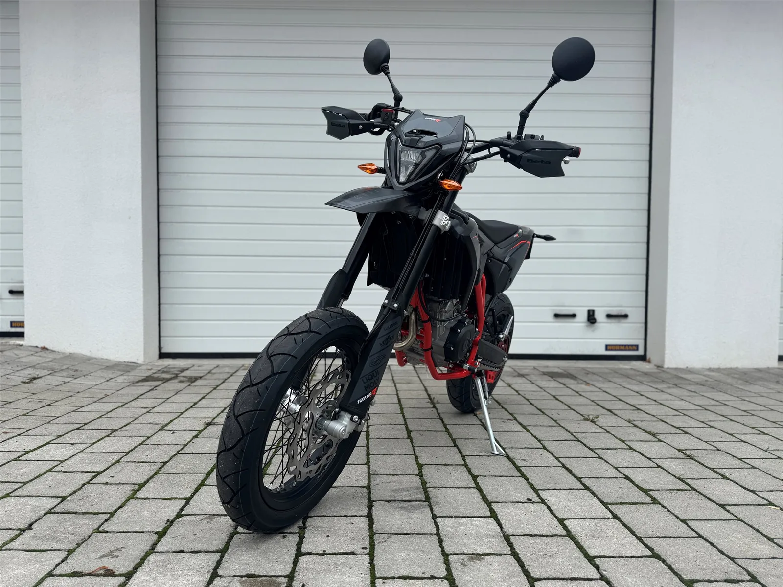 Beta RR 125 4T SUPERMOTO R BLACK | NEU