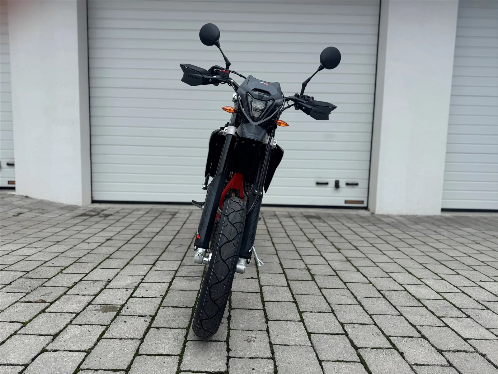 Beta RR 125 4T SUPERMOTO R BLACK | NEU