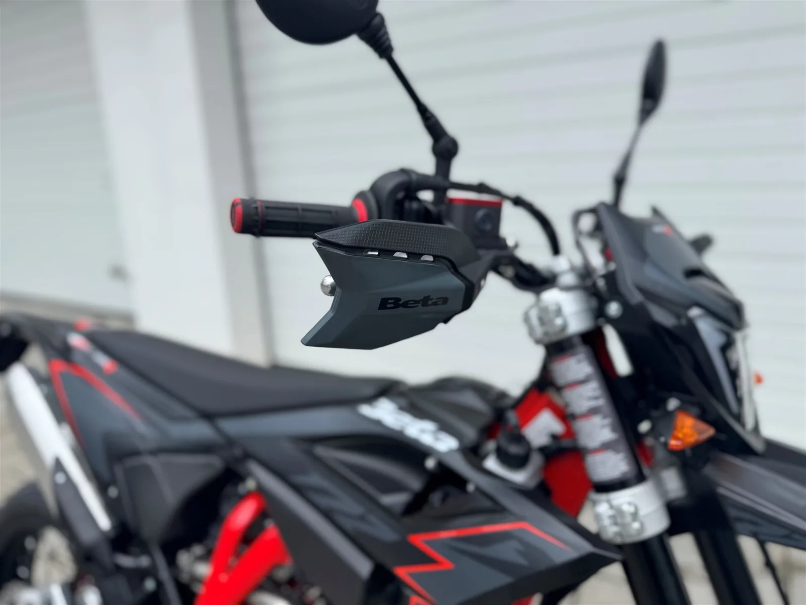 Beta RR 125 4T SUPERMOTO R BLACK | NEU