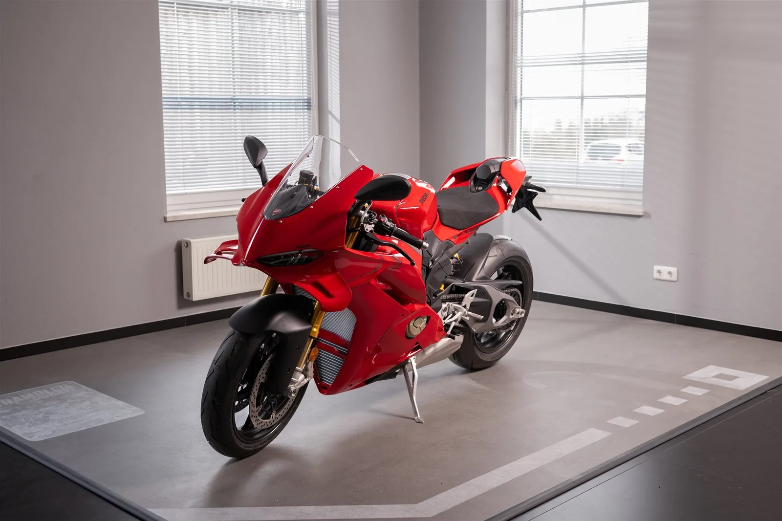 Ducati Panigale V4 S inkl. kurzes Heck, LED Lauflichtblinker | neuwertig