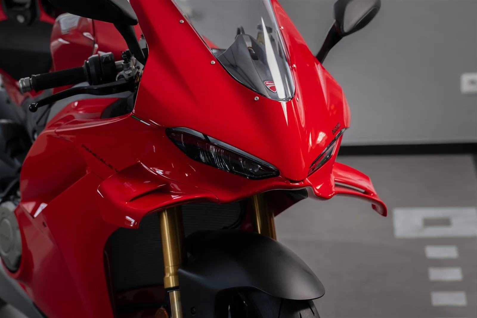 Ducati Panigale V4 S inkl. kurzes Heck, LED Lauflichtblinker | neuwertig
