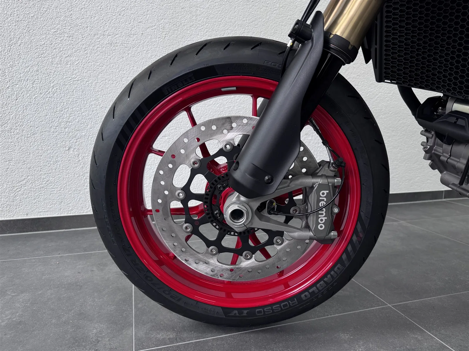 Ducati Hypermotard 698 Mono NERA | mit Quickshifter, Termignoni Sportauspuff | A2 möglich