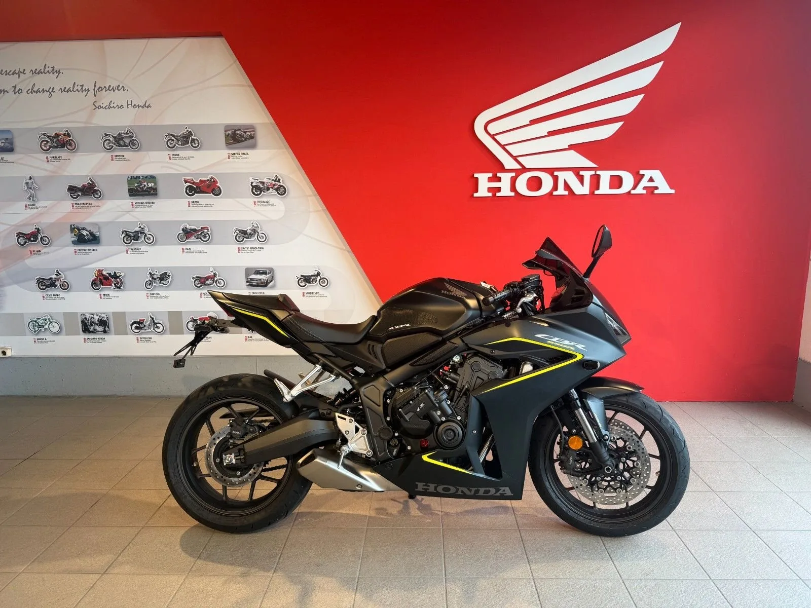 Honda CBR650R E-Clutch