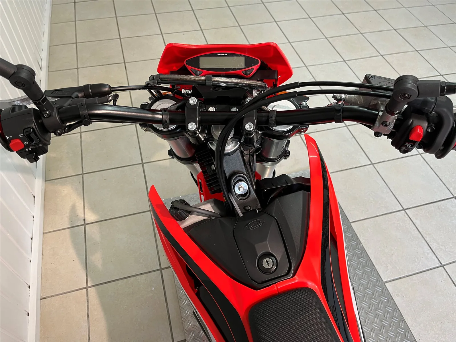 Beta RR 125 4T SUPERMOTO T | X - Special Edition | 1x auf Lager
