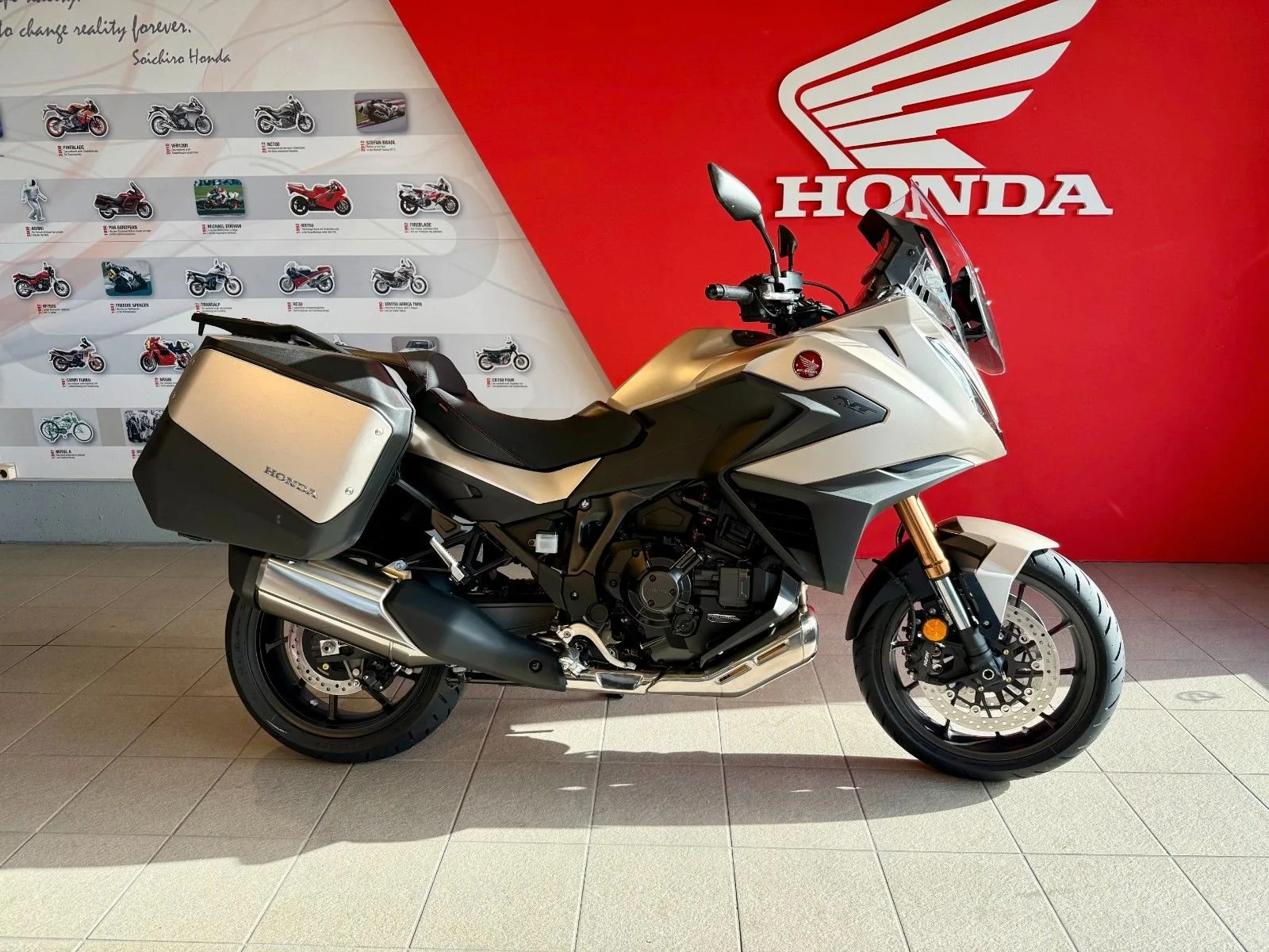 Honda NT1100 DCT Electronic Suspension