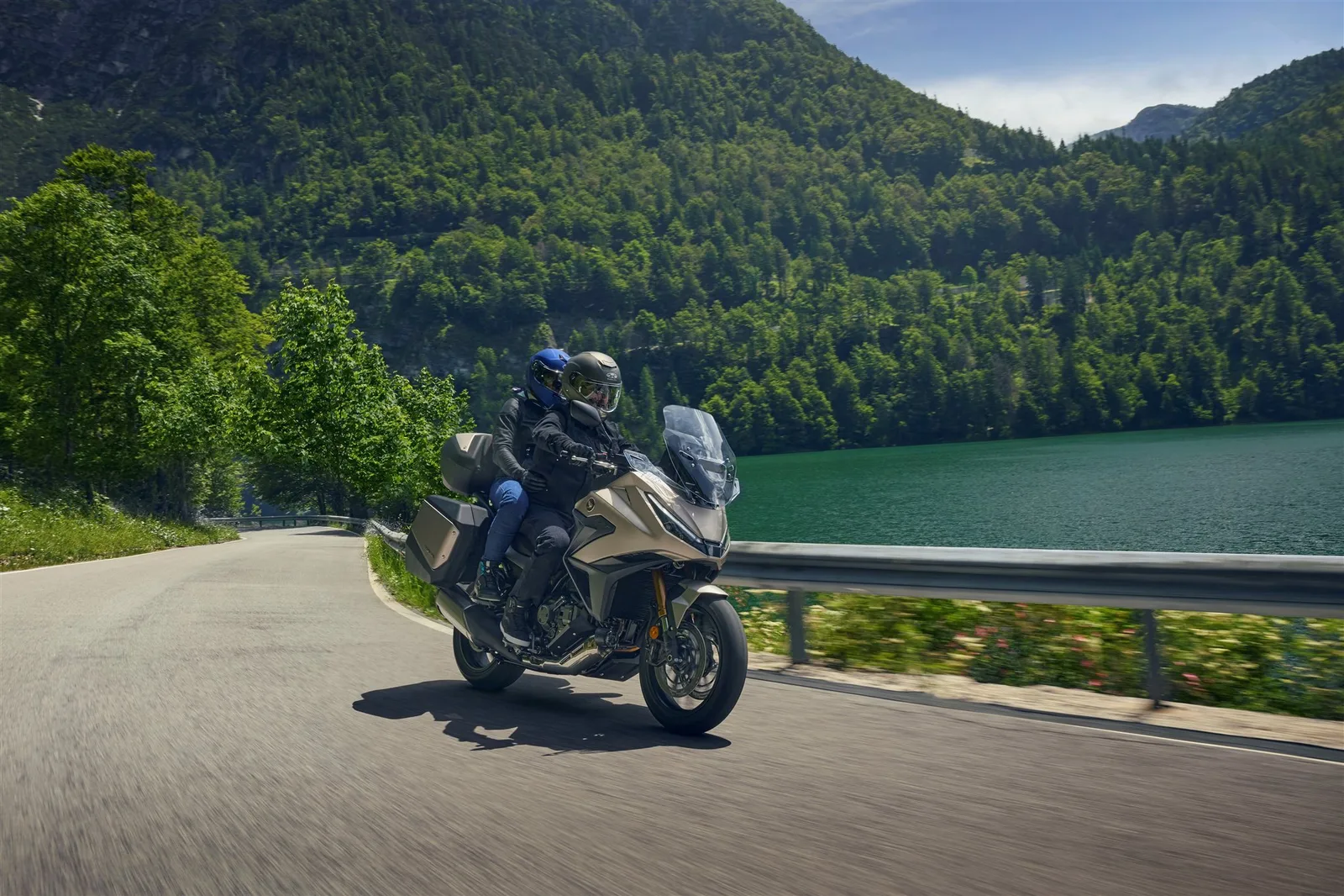 Honda NT1100 DCT