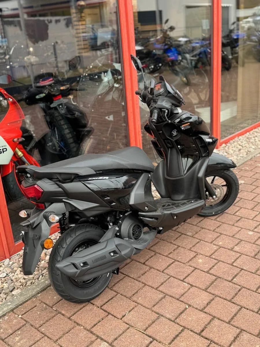 Yamaha RayZR