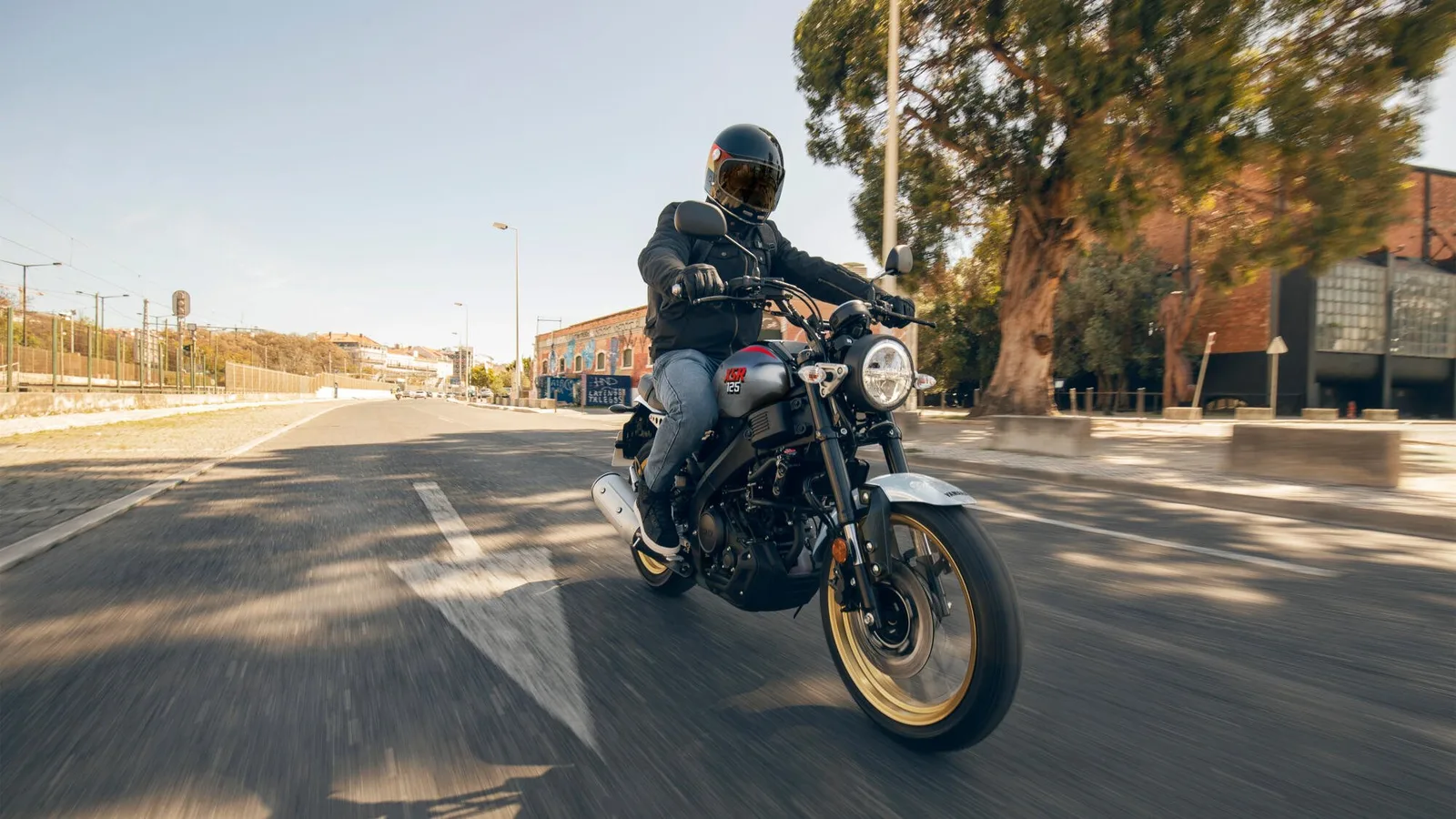 Yamaha XSR125 Legacy, MY 2025 - Legend Silver