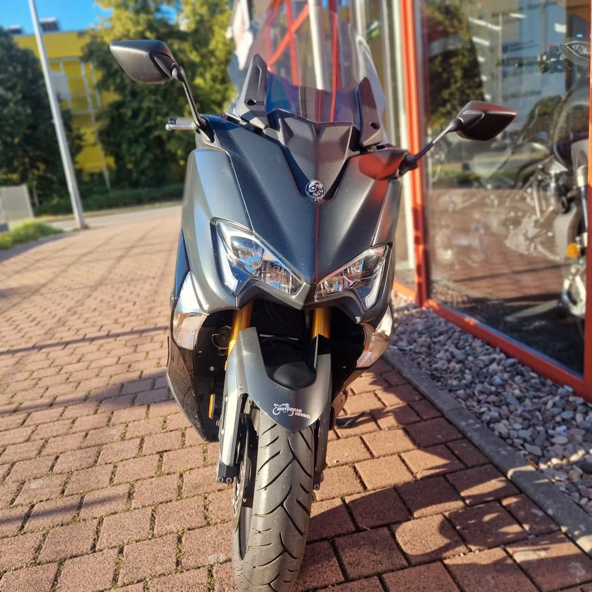 Yamaha TMAX DX