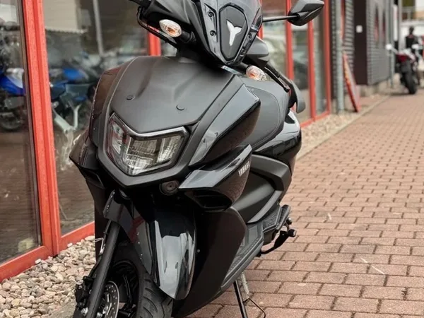 Yamaha RayZR
