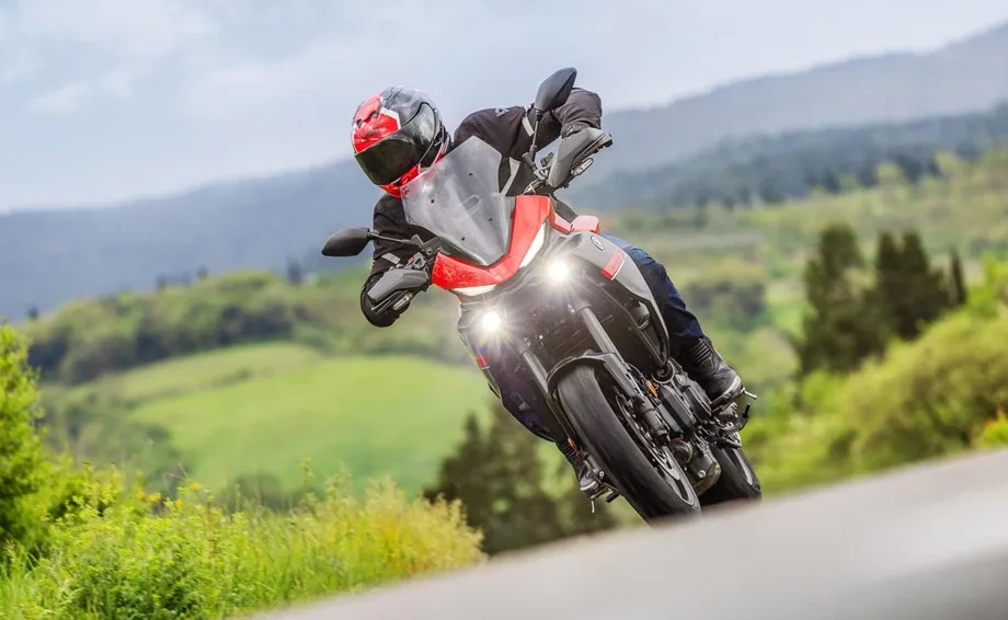 Yamaha Tracer 7, MY 2025 - Redline